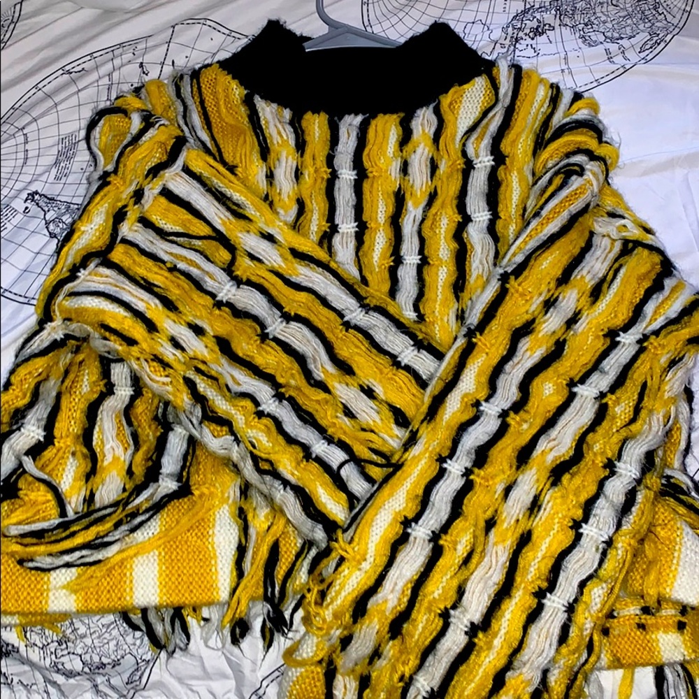 Yellow white and black heavy sweater